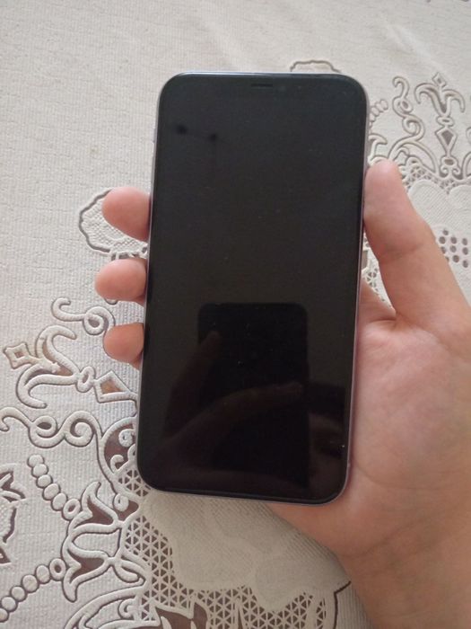 Iphone 11 sotiladi