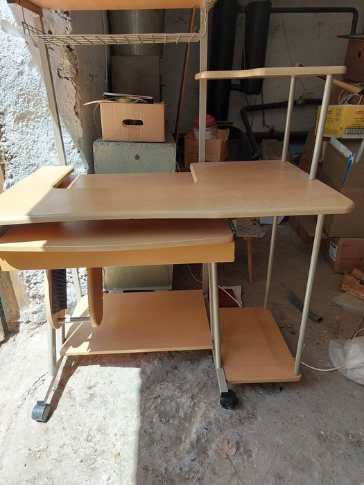 Компьютерный стол, состояние 10 / 10