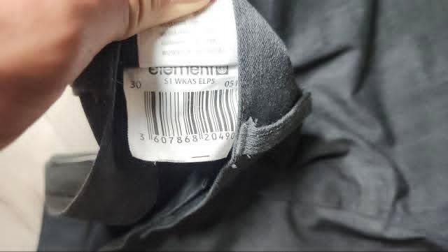 Продаю Element shorts