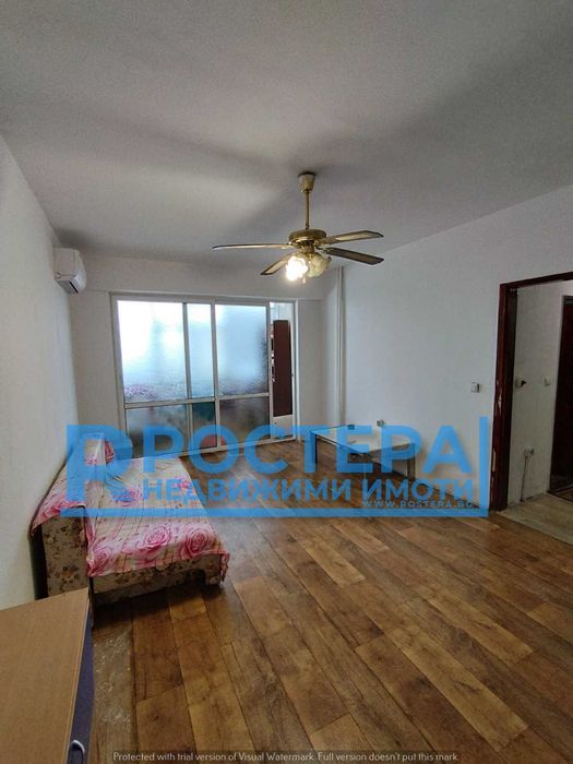 Продава се Двустаен апартамент в Търговище, Запад 2 - 63 кв.м за 1174 €/кв.м - Снимка #2