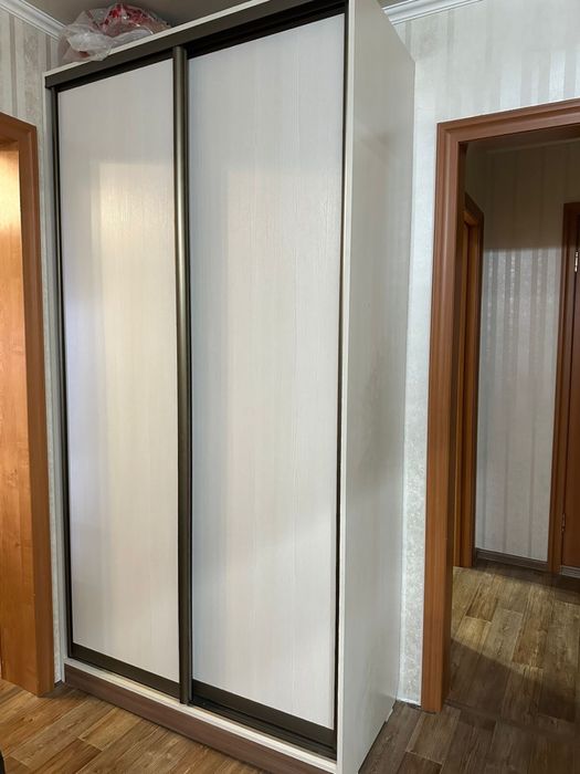 Мебель в прихожую.