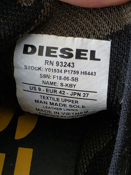 DIESEL 42 - мъжки камуфлажни спортни обувки  в отлично състояние