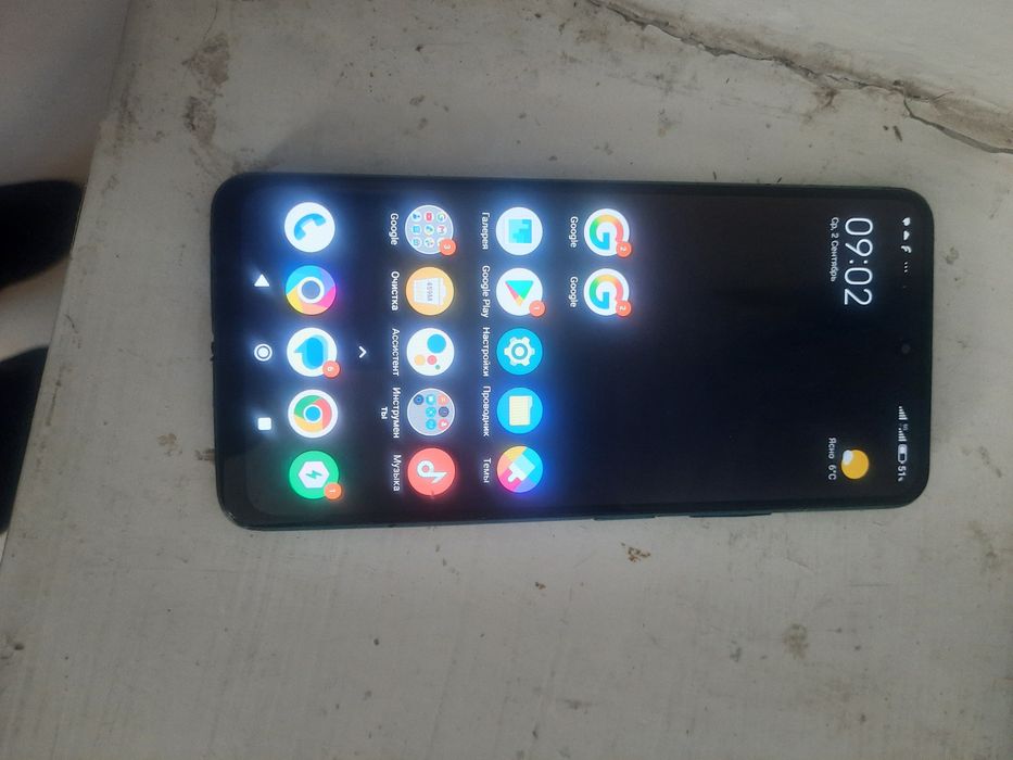 Продам срочно смартфон
