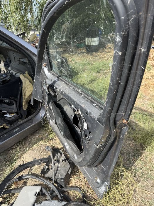 Предна дясна врата БМВ Х3 Ф25 predna dqsna vrata Bmw F25