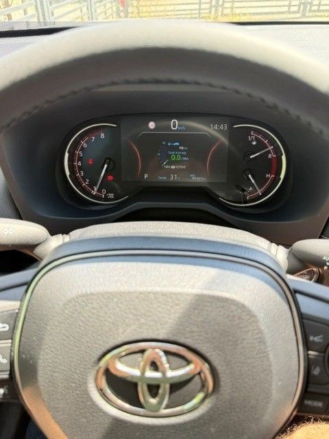 Toyota RAV4 Primul utilizator, achizitionata de la Toyo Motor Center Bucuresti