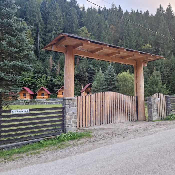 De vânzare teren cu păstrăvărie si căsuțe