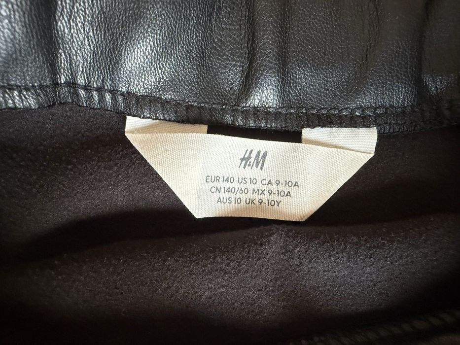 Fusta H&M din piele ecologica