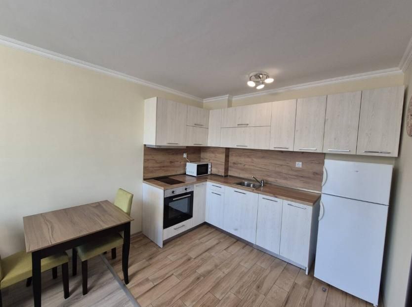 Дава се под наем Двустаен апартамент в Пловдив, Младежки Хълм - 65 кв.м за 484.5 € - Снимка #1