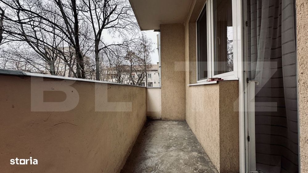 Apartament 4 camere, 2 bai, decebal, etaj intermediar