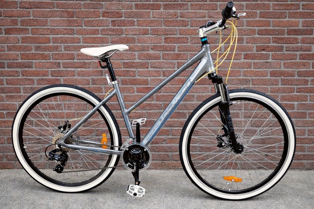 Bicicleta/ MTB /DISCURI/Shimano /aluminiu/ cadru S
