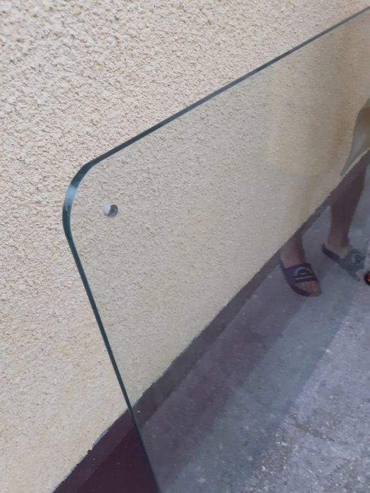 Vînd blat de sticla pentru masă