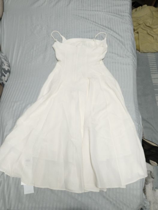 белая блузка платья