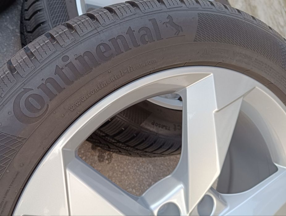 Оригинални джанти  с гуми зимни 19 цола за Audi Q3 Sq дот 2023г Нови!!