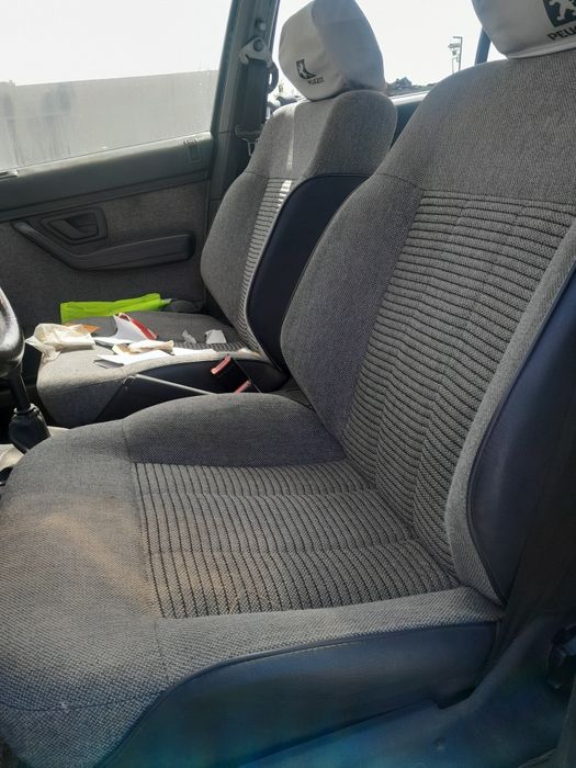 Продавам пежо 405 на части