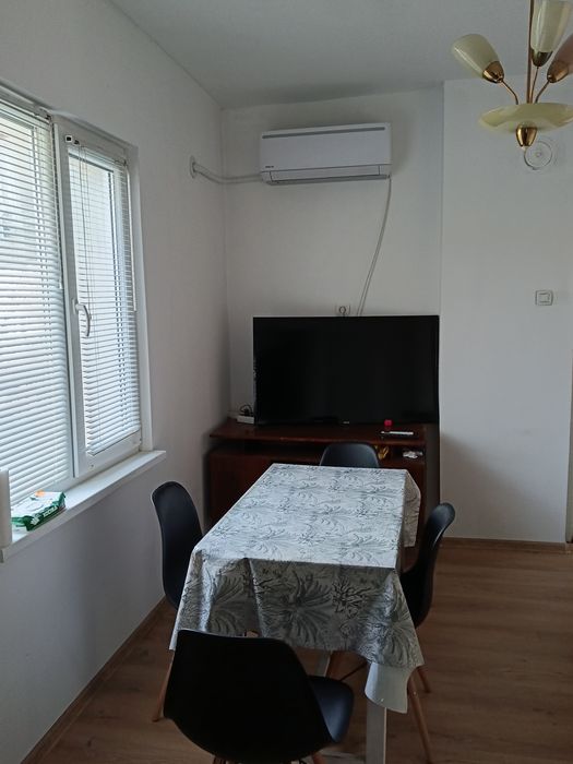 Дава се под наем Етаж от къща в Враца, Квартал 103 - 120 кв.м за 498.27 € - Снимка #3