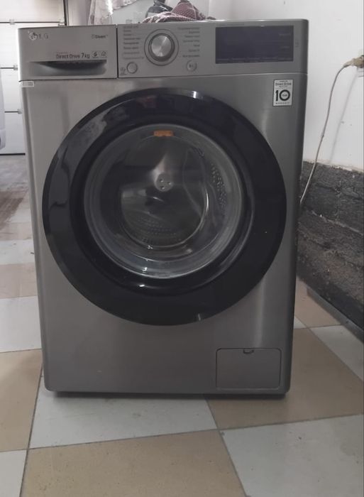 LG стиральный работает