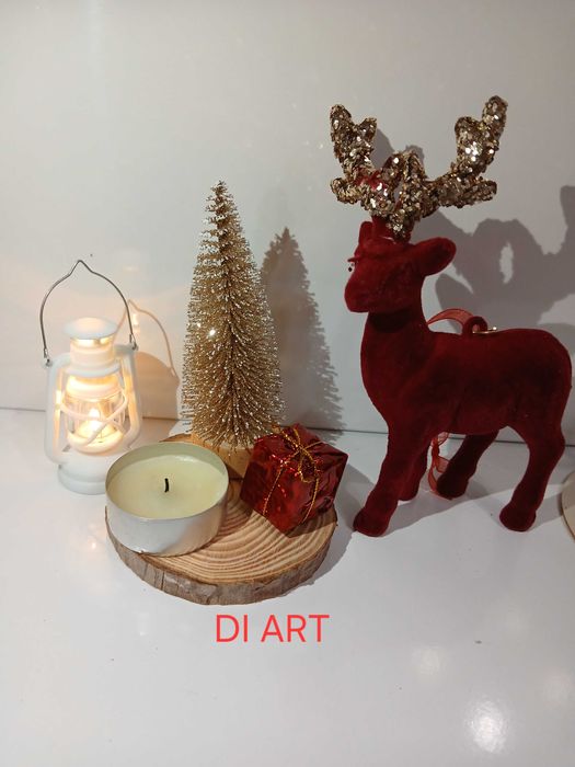 Коледни украси подаръци свещници