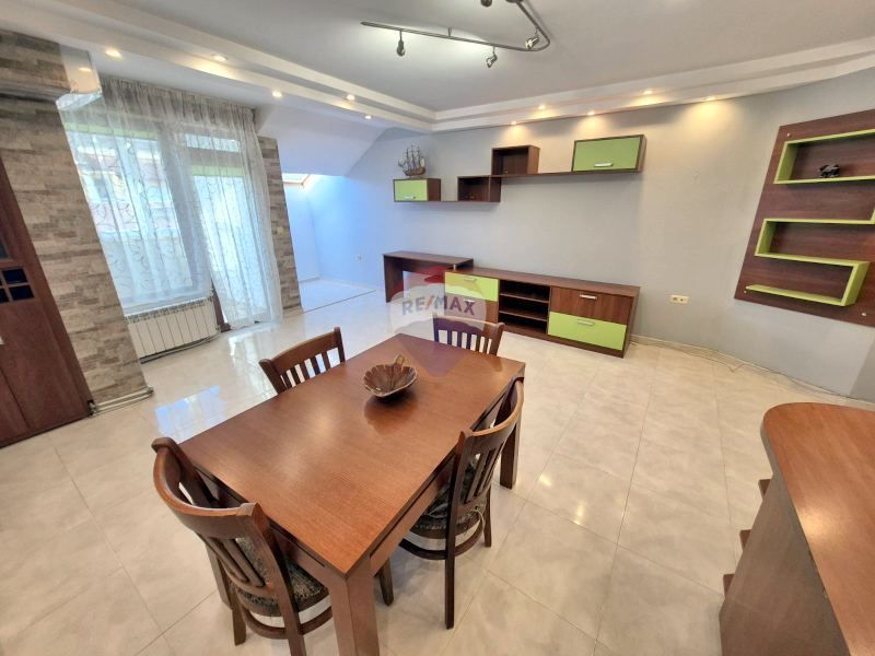 Продава се Тристаен апартамент в Варна, ХЕИ - 110 кв.м за 2682 €/кв.м - Снимка #2