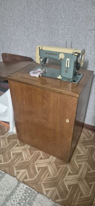 Продаются швейные машинки и оверлок!