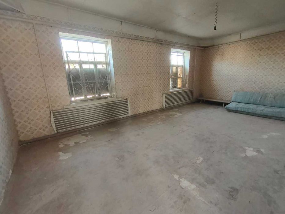 Ховли Сотилади Фарход савхоз, Свет, Газ, Сув, Кадастр бор 6 сутик