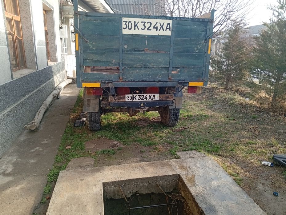 Uaz 1985 yil benzinda