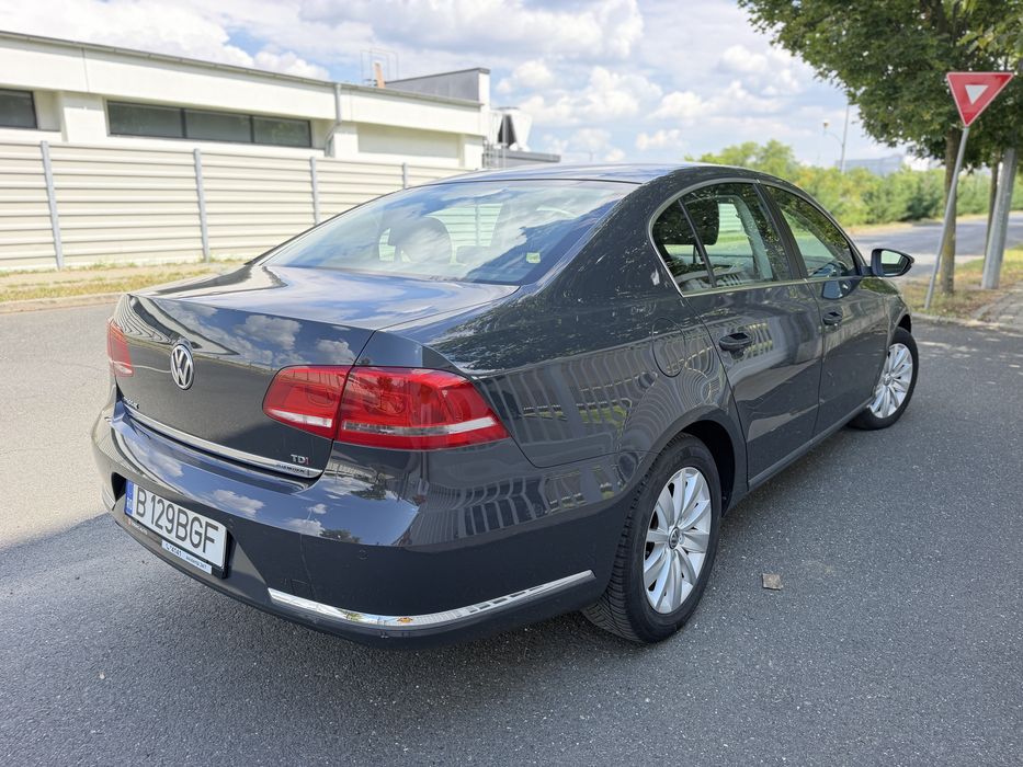 VOLKSWAGEN Passat 2012 — imagine 9