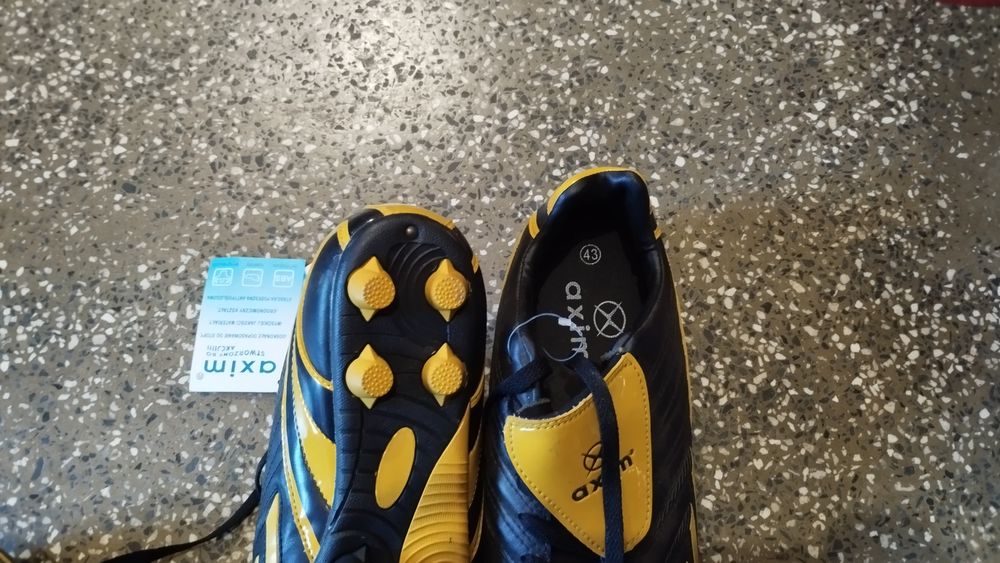 Бутонки нови Axim