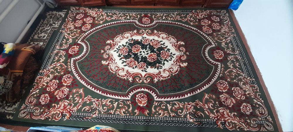 2та Гилам сатылады...