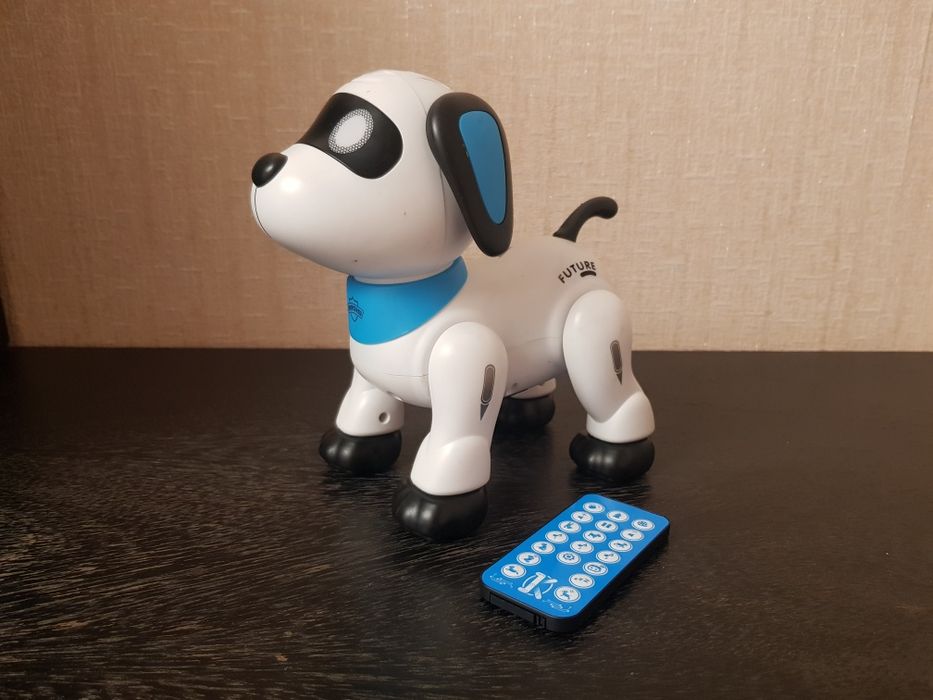 Робот щенок Пультовод