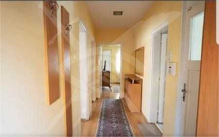 Дава се под наем Етаж от къща в Пловдив, Център - 110 кв.м за 997.05 € - Снимка #4