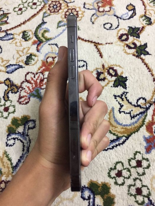 Iphone 12 pro sotiladi