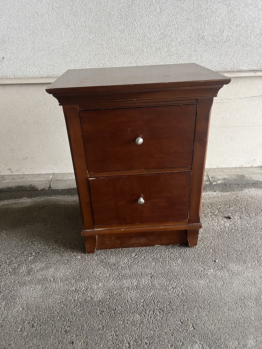 Нощно шкафче Тomasvile