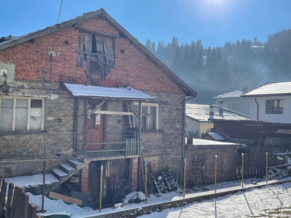 Продава се Къща в Чепеларе - 85 кв.м за 480 €/кв.м - Снимка #1