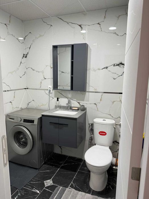 Продава се Тристаен апартамент в Пловдив, Съдийски - 98 кв.м за 1040 €/кв.м - Снимка #12