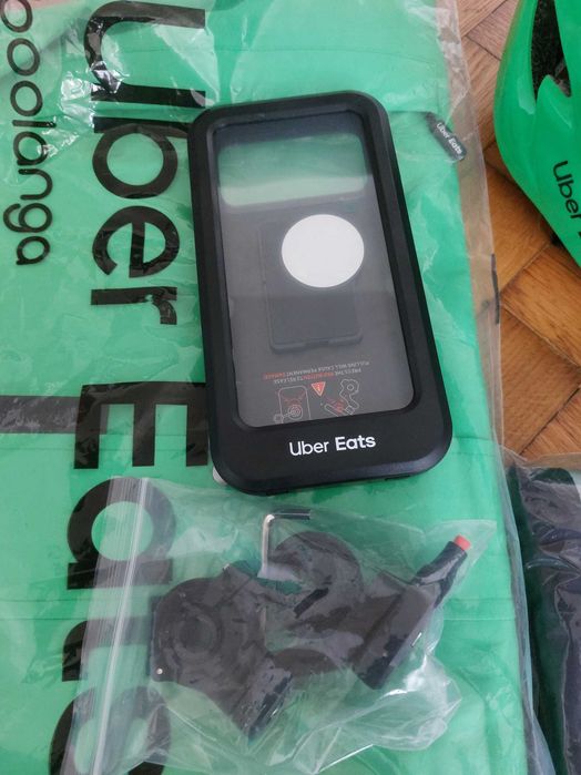 Echipament complet pentru Uber Eats