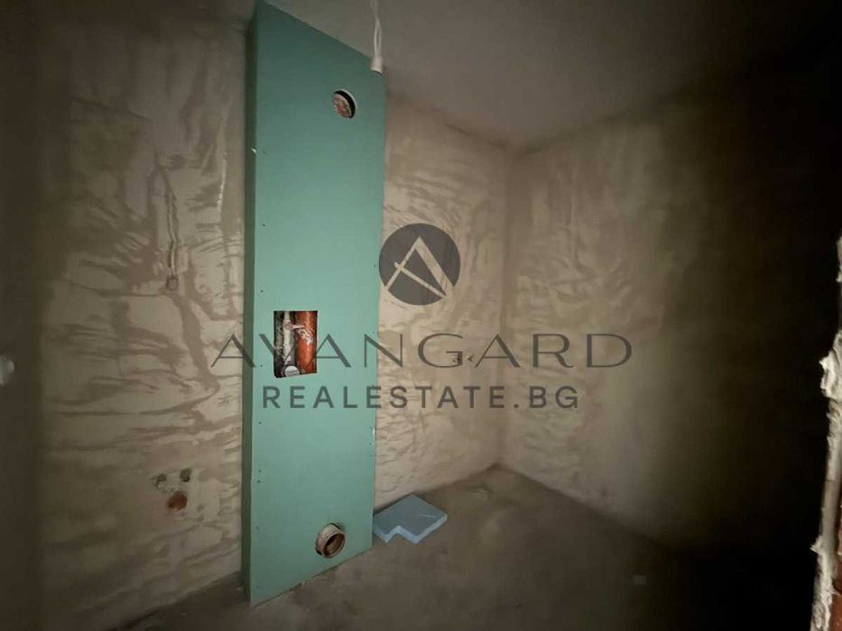 оф.24757 Тристаен апартамент/ Гребна база