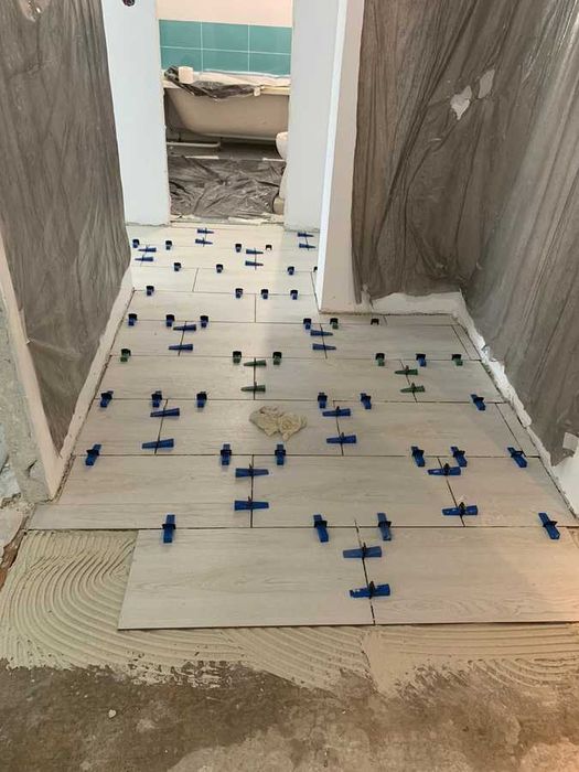 Construcții Renovări Amenajări Interioare Exterioare  Gresie Rigips