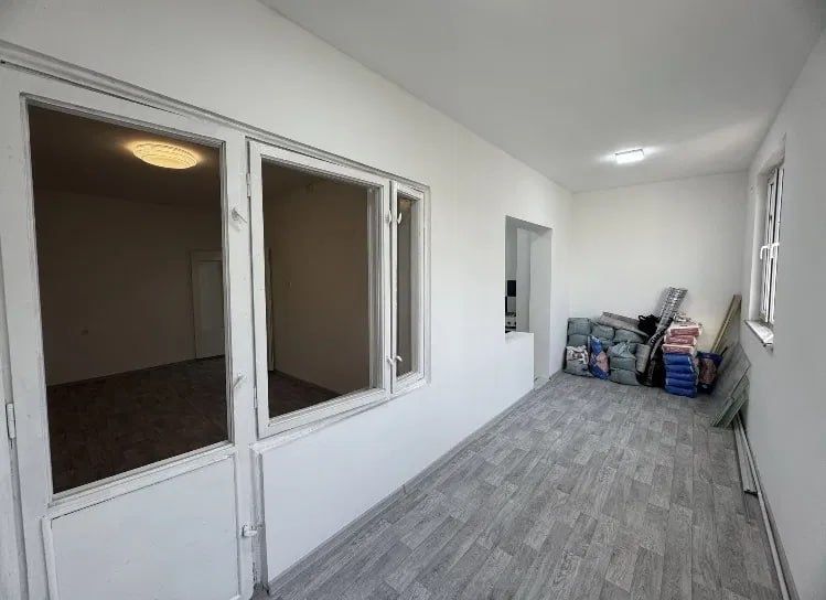 1 ком. (1/4/5) квартира, 45 м², с бал. 2х6! М-в Дустлик 1 (Сергели)