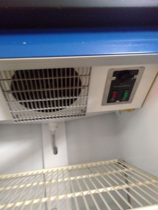 Холодильник Samsung