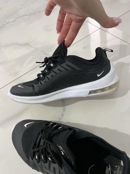 Pantofi sport Nike Air Max Axis 42,5