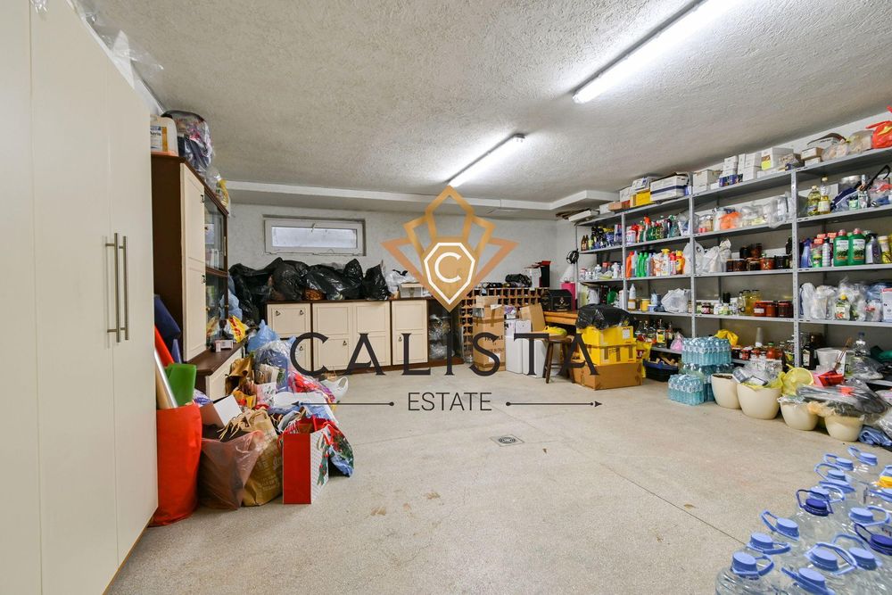 Продава се Къща в София, Горна баня - 499 кв.м за 1227 €/кв.м - Снимка #16