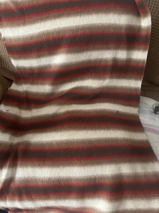 Гладильная доска и одеяла на продажу