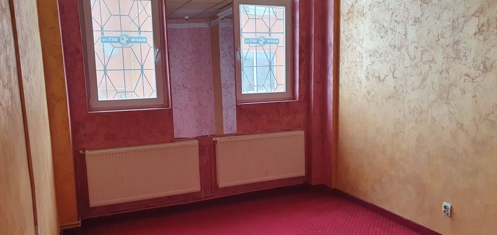 Spațiu comercial de închiriat  în  Sebeș