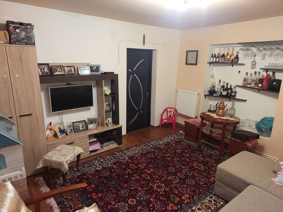 Casa de vanzare 200mp ,10 M deschidere