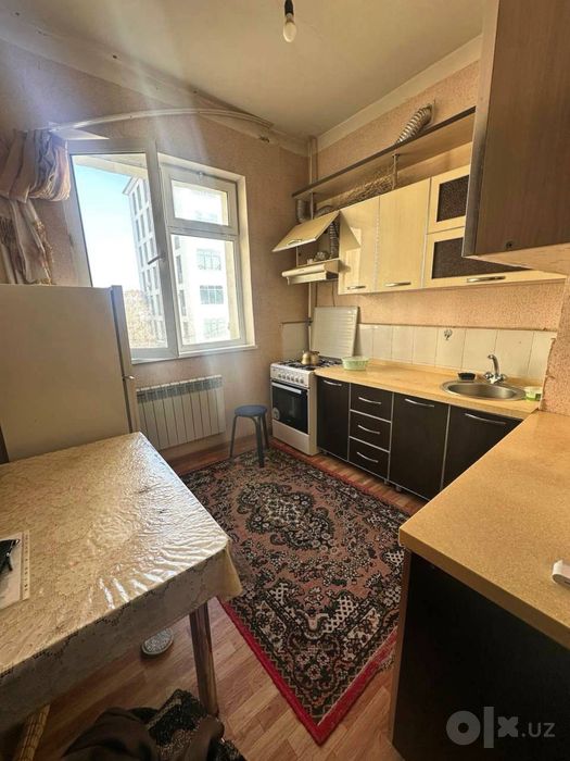 Яккасарайский район, рядом с метро Ойбек.