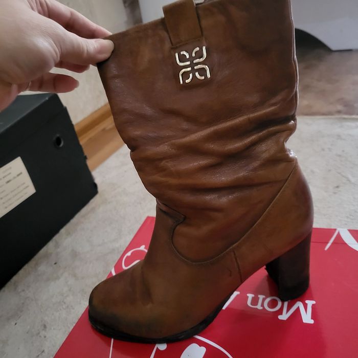 Обувь б/у все по 2000