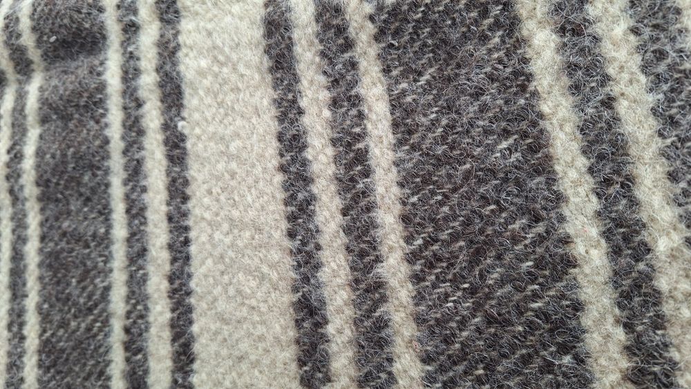 Tol/covor tesut din lana