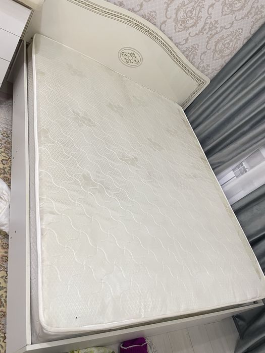 Арзан бағада диван сатамын срочно