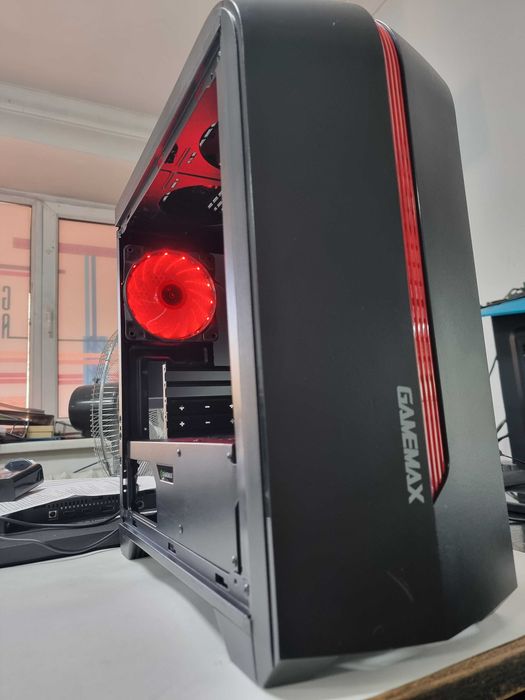 Игровой GameMax Centauri H601BR.