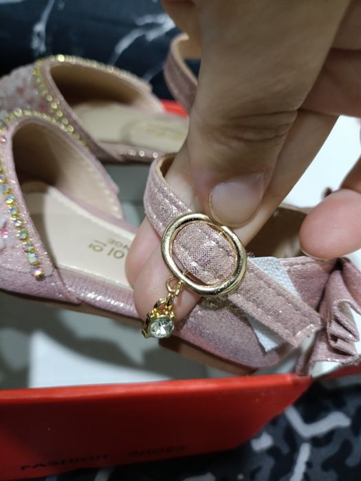 новые туфли на девочку